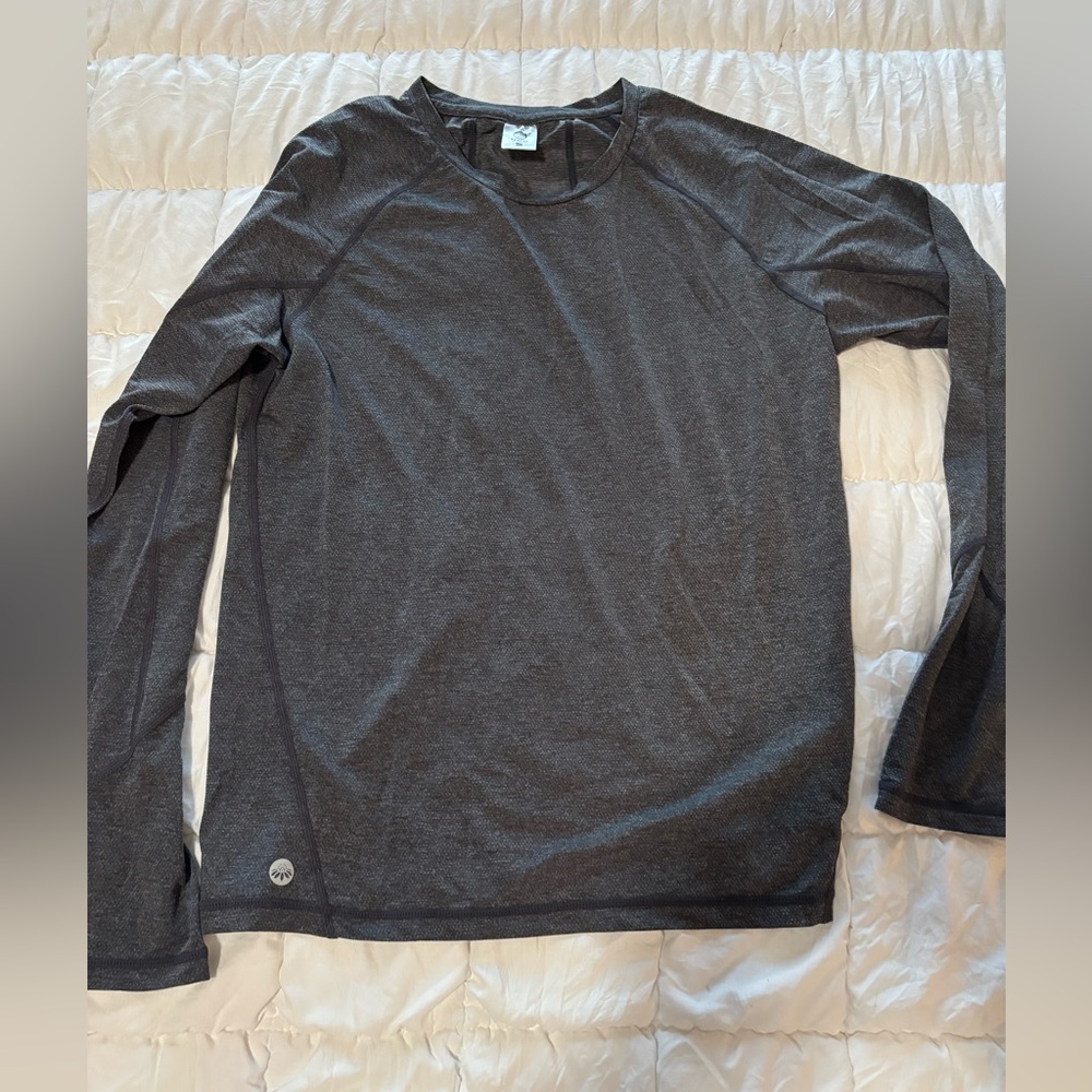 Senita Long Sleeve athletic shirt